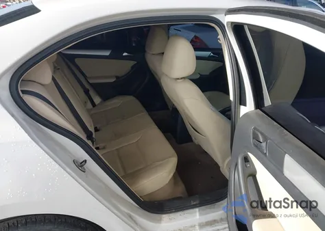 2012 Volkswagen Jetta 2.0L Tdi z USA, uszkodzony, nr VIN 3VWLL7AJ0CM368715